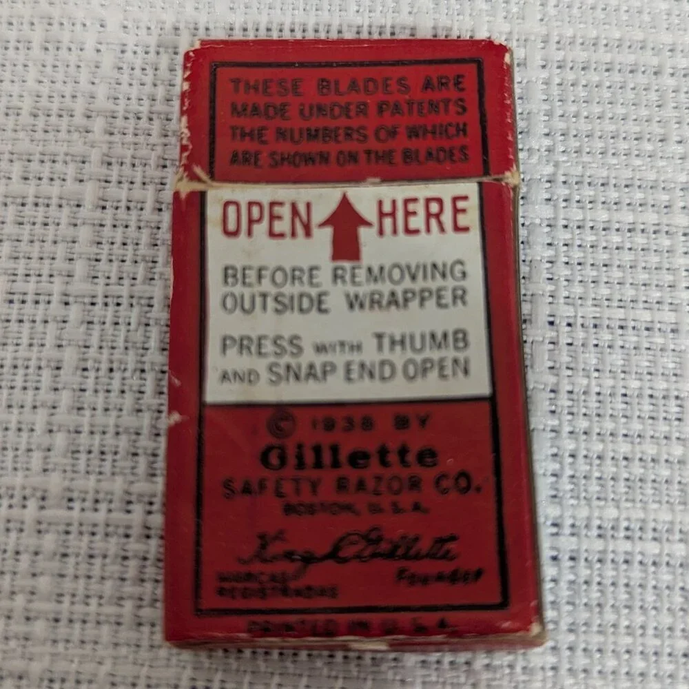 Vintage 1938 Gillette Thin Blades